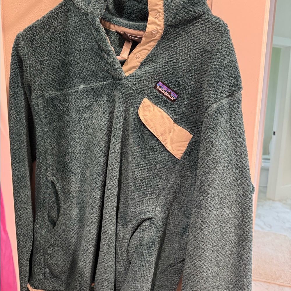 Patagonia Women’s Teal Jacket